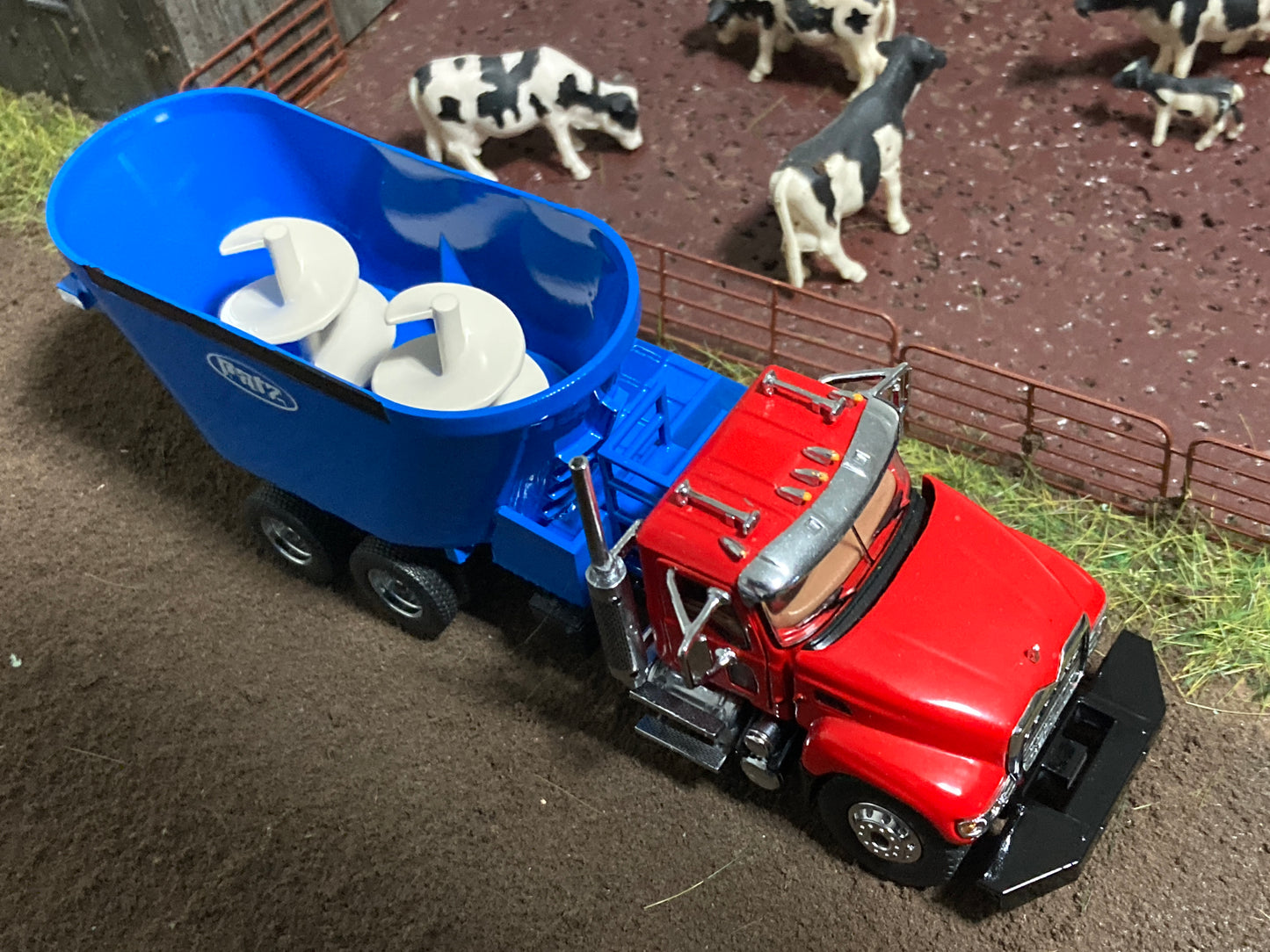1/64 Vertical Feed Twin Triple Screw Blue on Mack Granite Truck