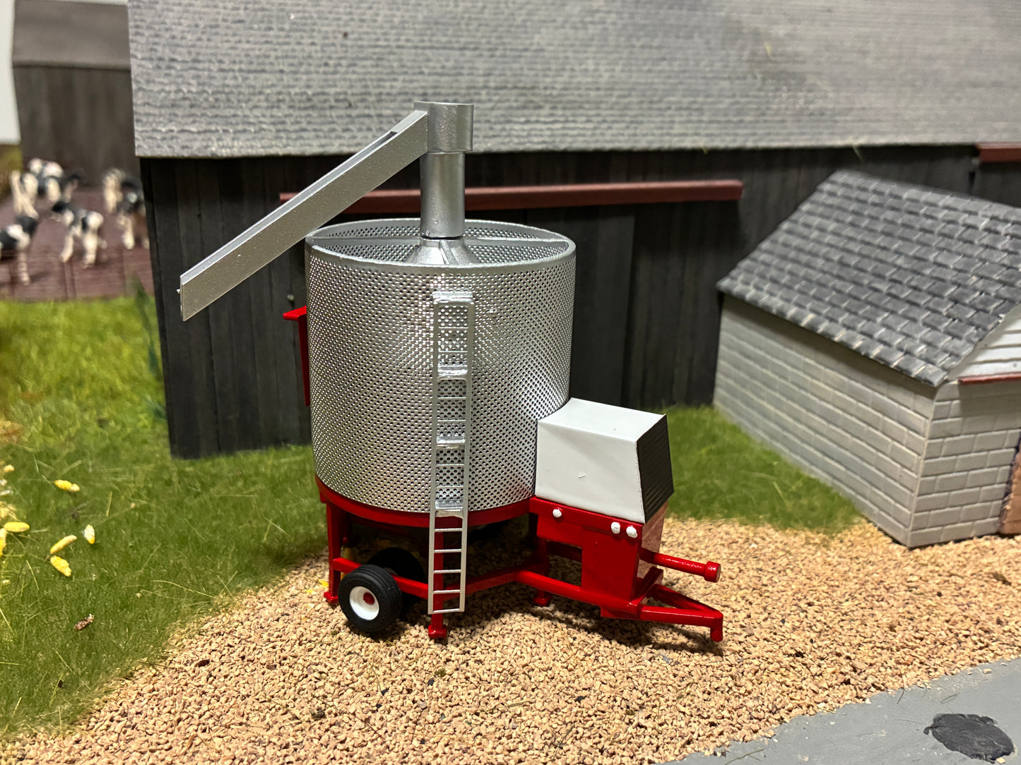 UPDATED1/64 Grain Dryer 500 Bushel