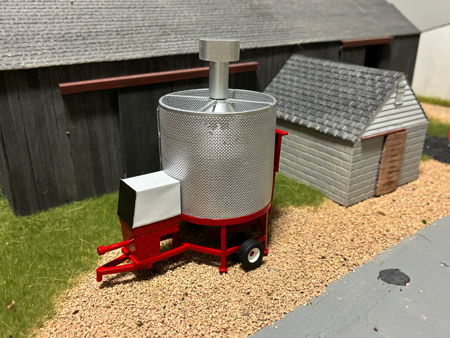UPDATED1/64 Grain Dryer 500 Bushel