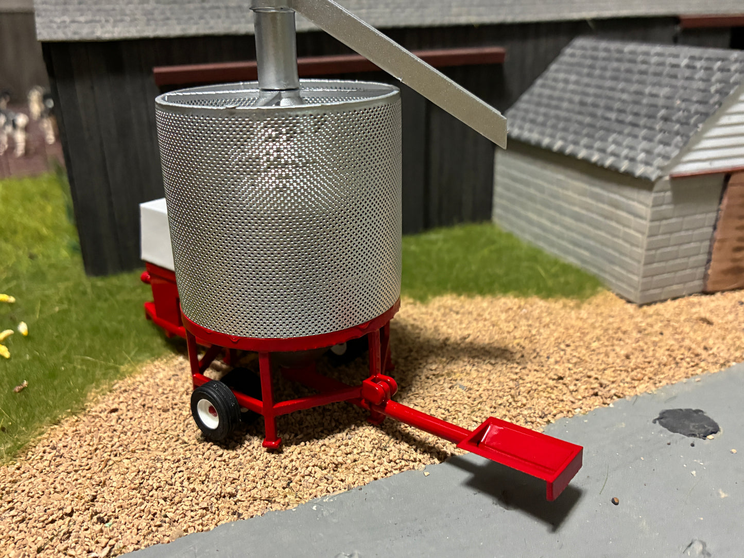UPDATED1/64 Grain Dryer 500 Bushel