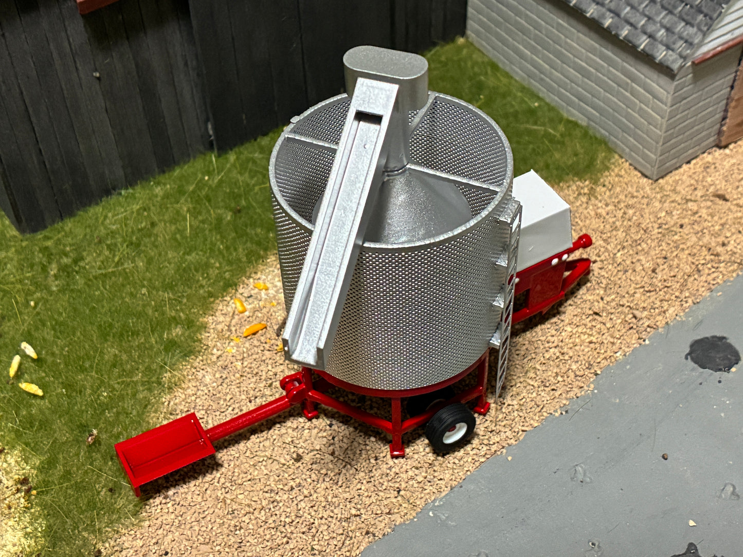 UPDATED1/64 Grain Dryer 500 Bushel