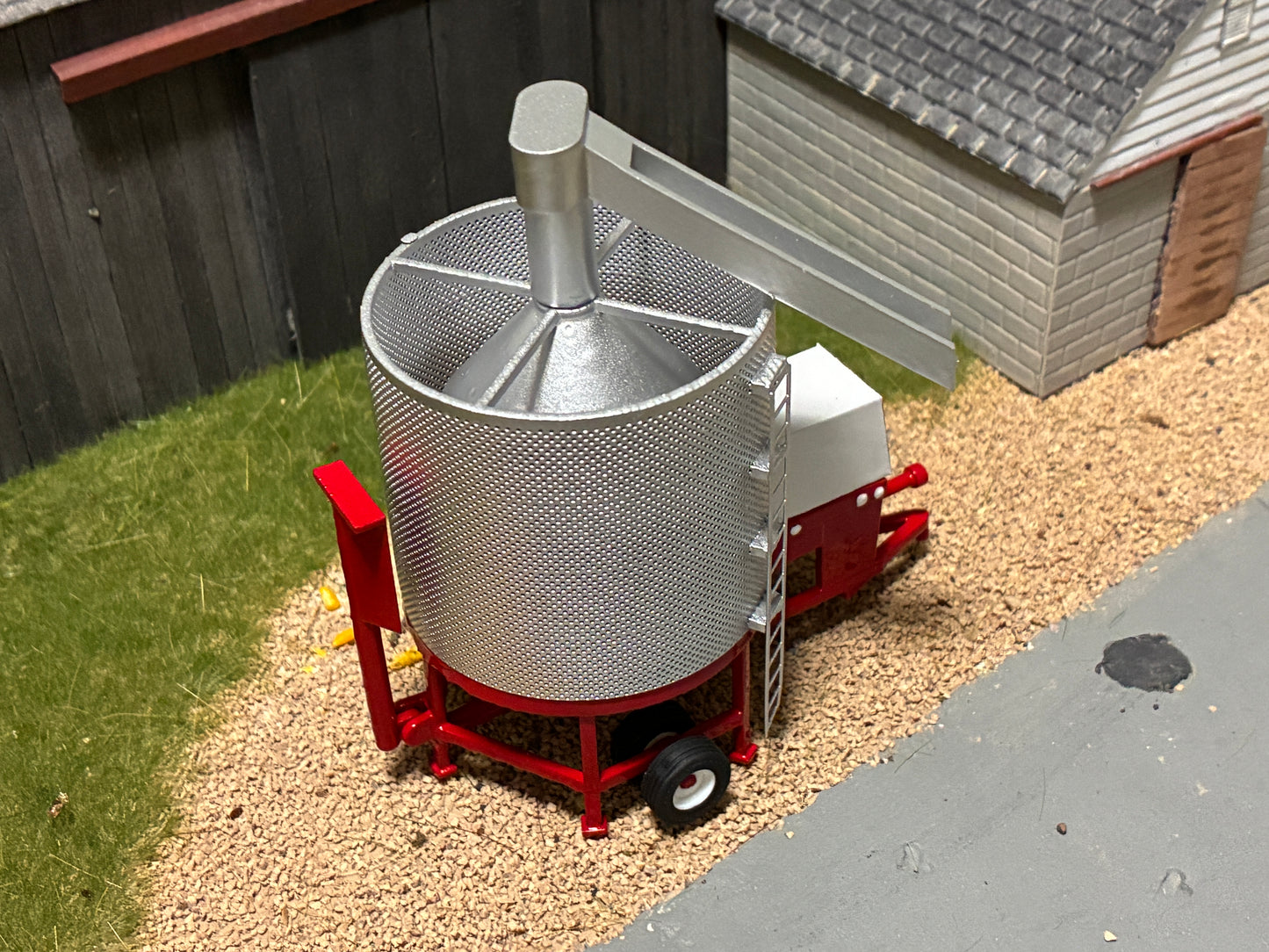 UPDATED1/64 Grain Dryer 500 Bushel