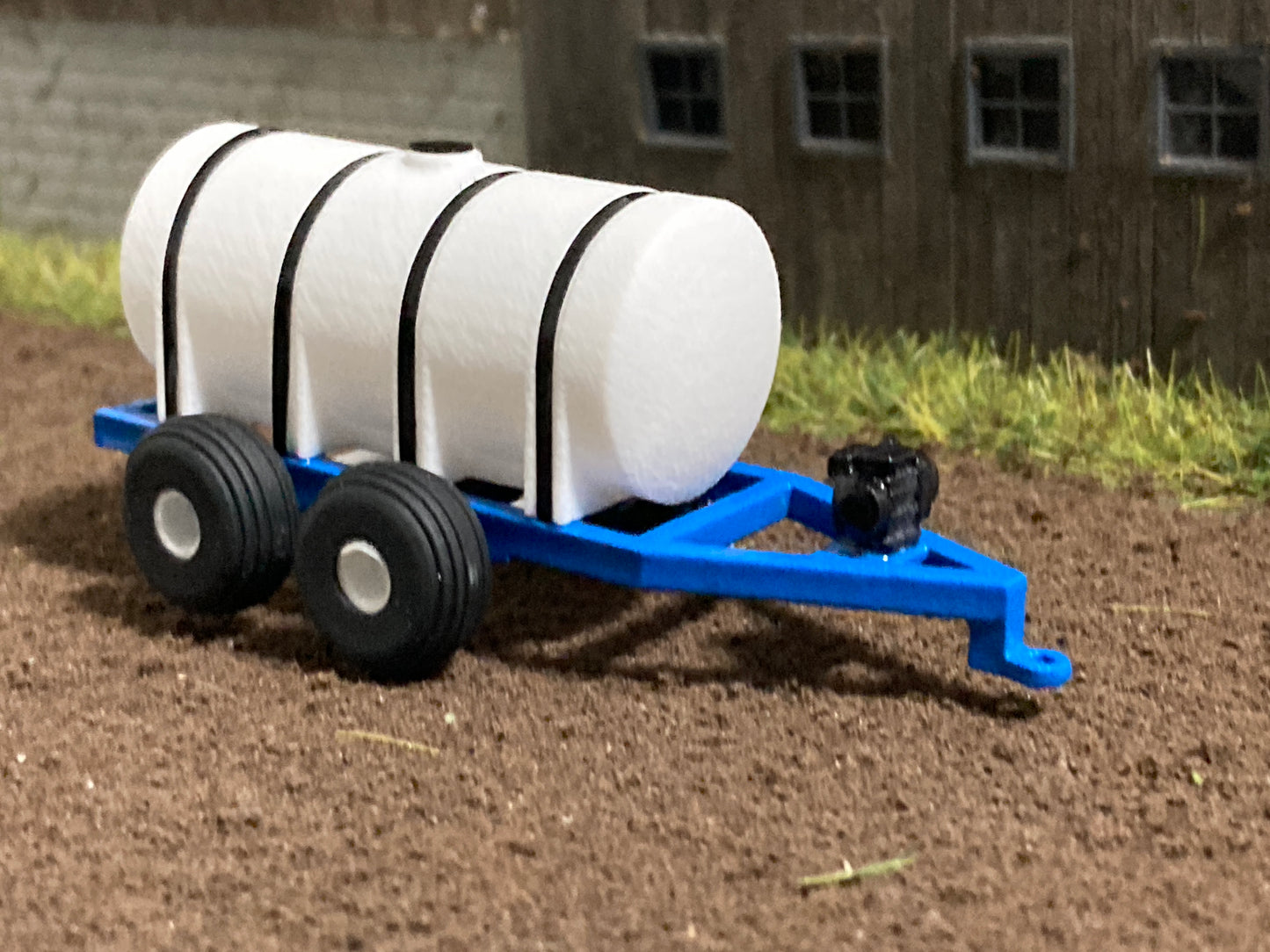 1/64 Liquid Fertilizer Tender Trailer Blue 1,050 Gallons (fits ball style hitch)