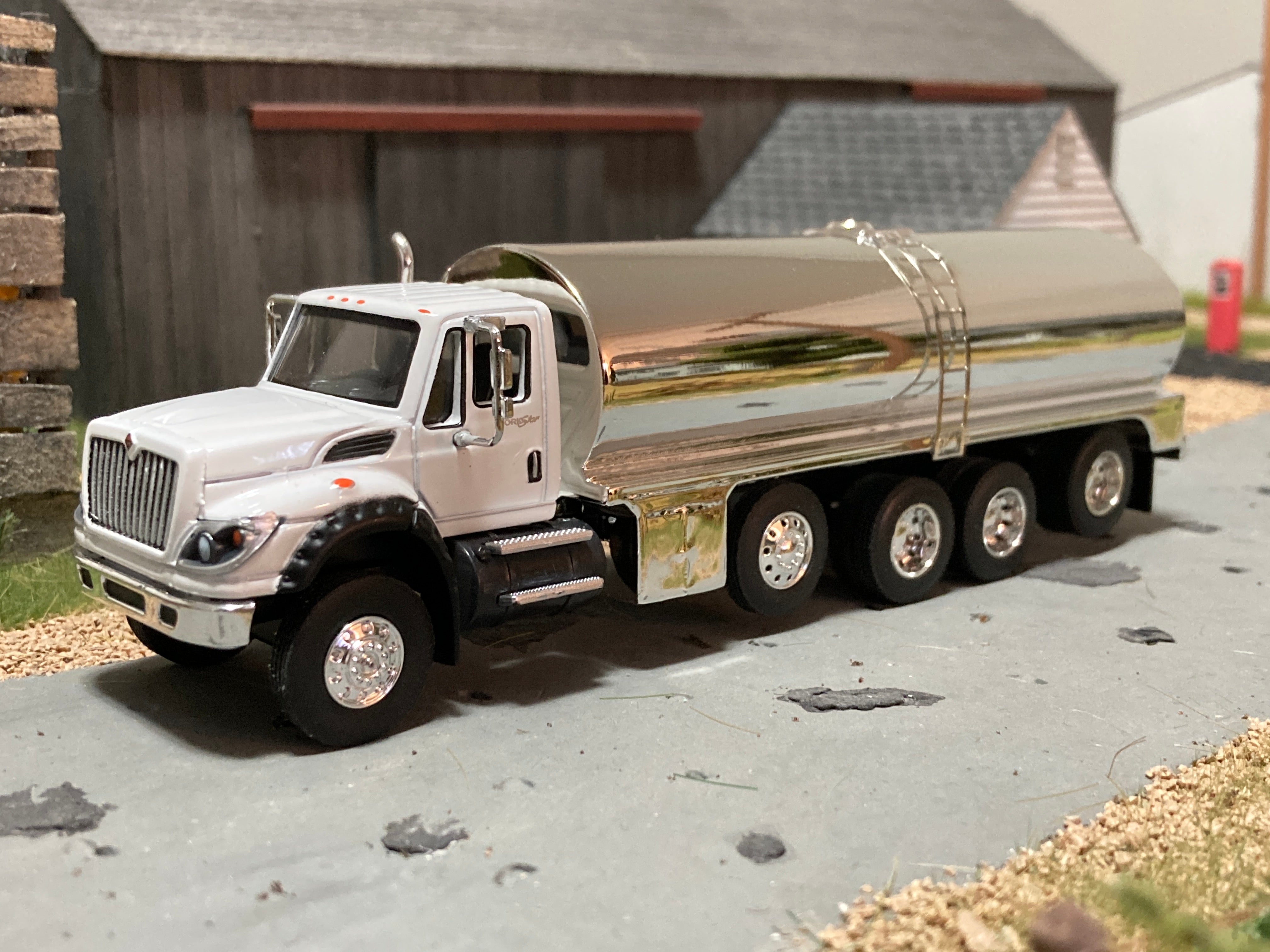 1/64 Milk Truck Quad Axle IH Workstar Truck White 2 Scale Fabrications