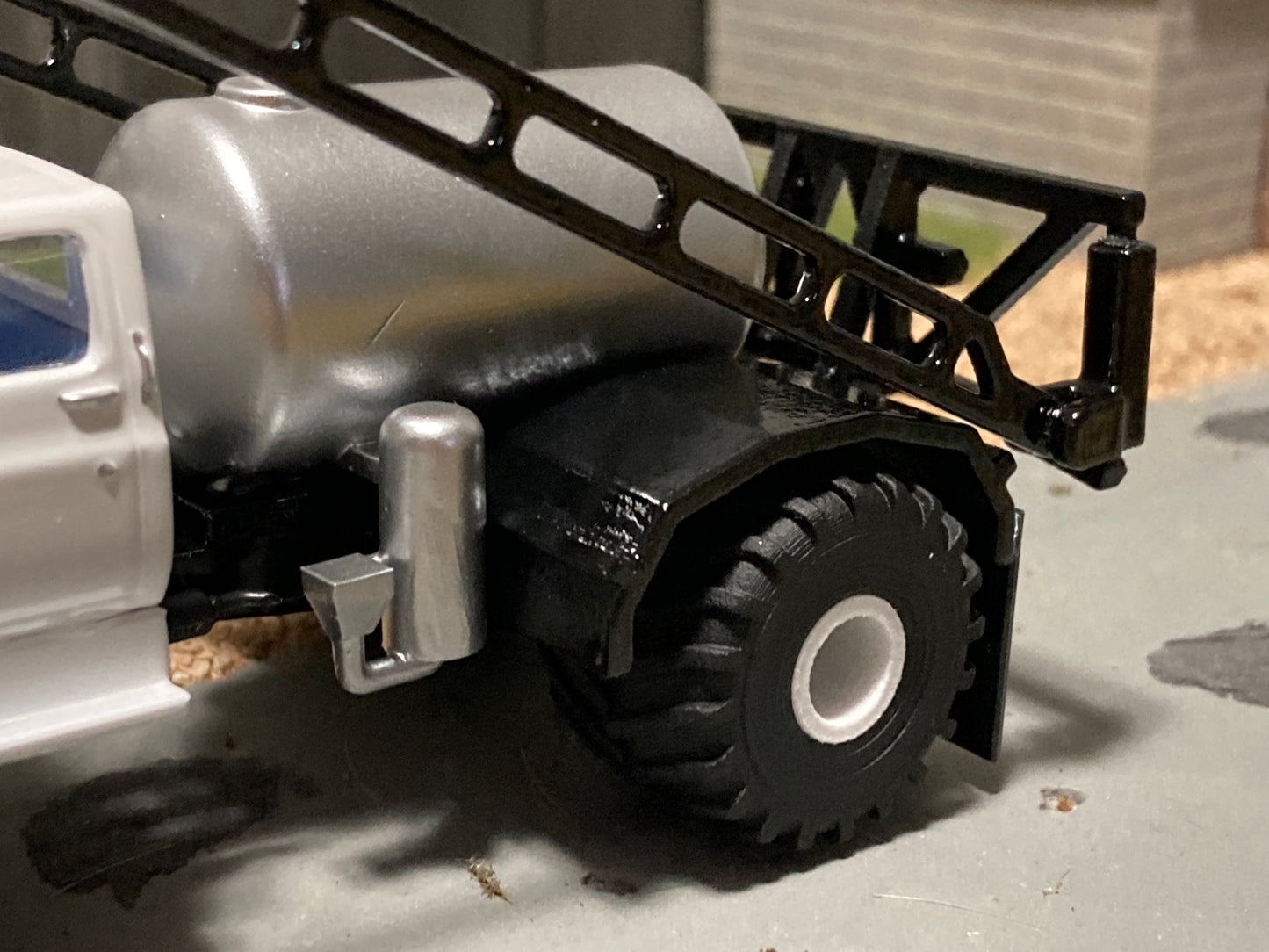 1/64 Chevy C60 Floater Sprayer Truck