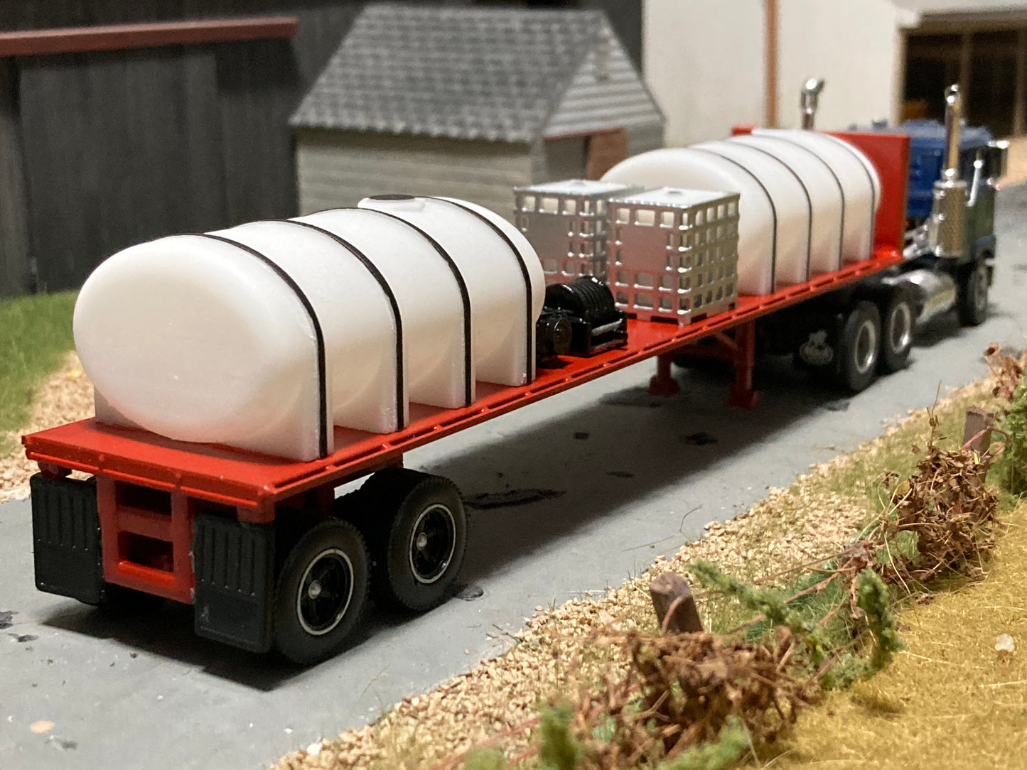 1/64 Old Style Liquid Fertilizer Tender Trailer