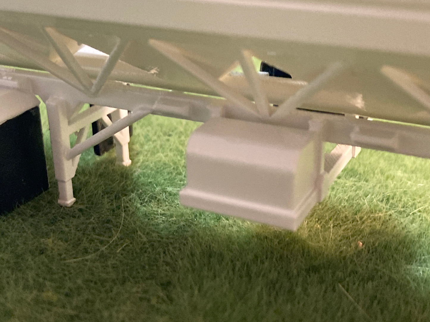 1/64 Ray-Man Fertilizer Tender Trailer 6 Hopper Auger