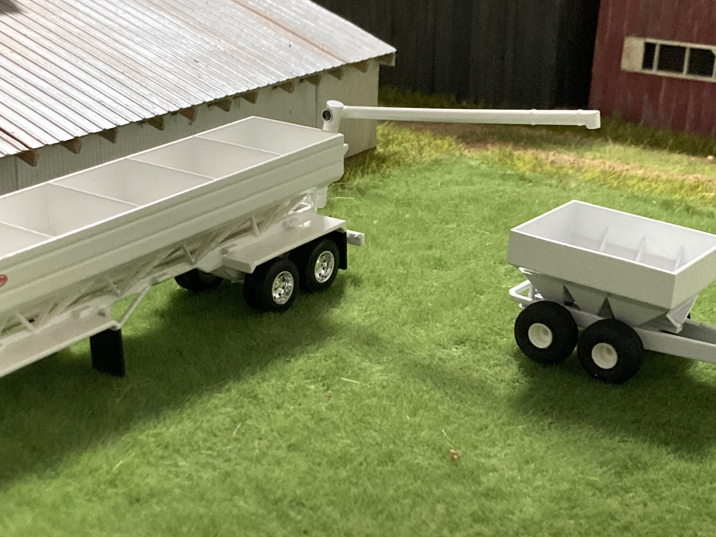 1/64 Ray-Man Fertilizer Tender Trailer 5 Hopper Auger