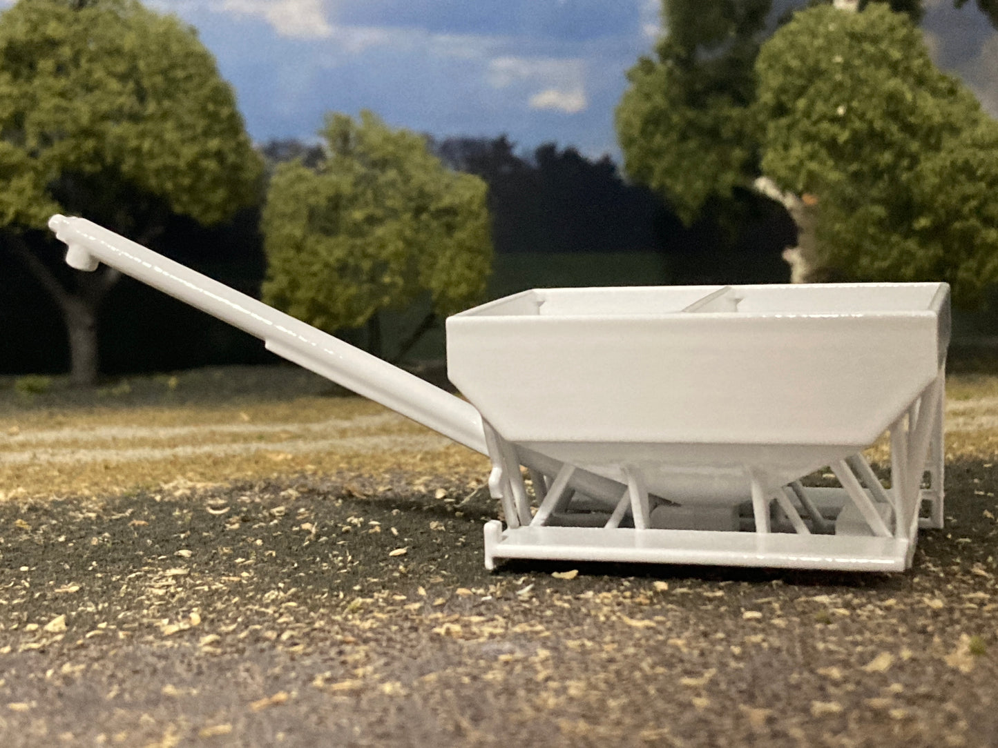 1/64 Rear Discharge Fertilizer Tender 10 ton For Truck Mount