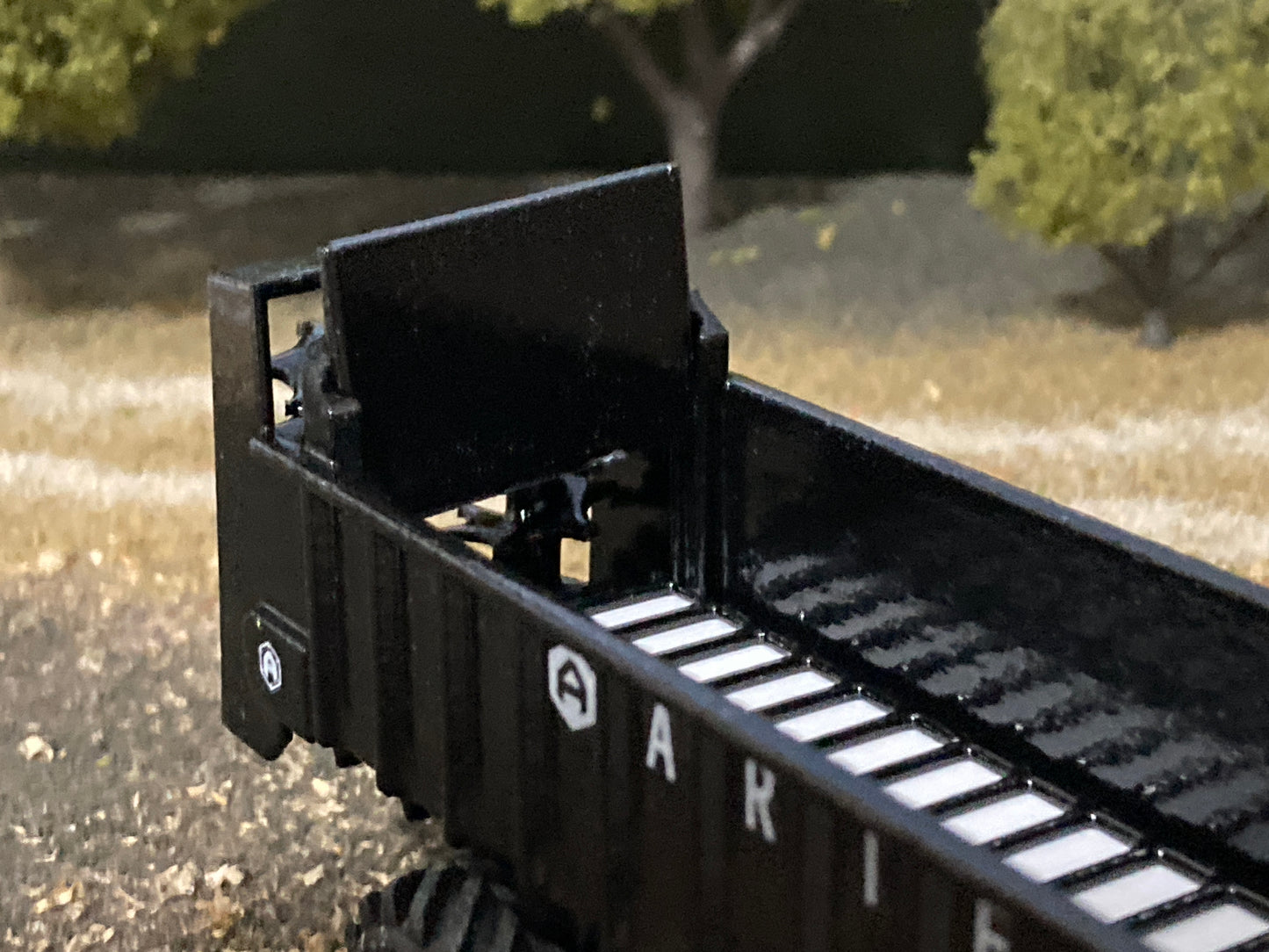 1/64 Artex CB1200 Manure Spreader Black
