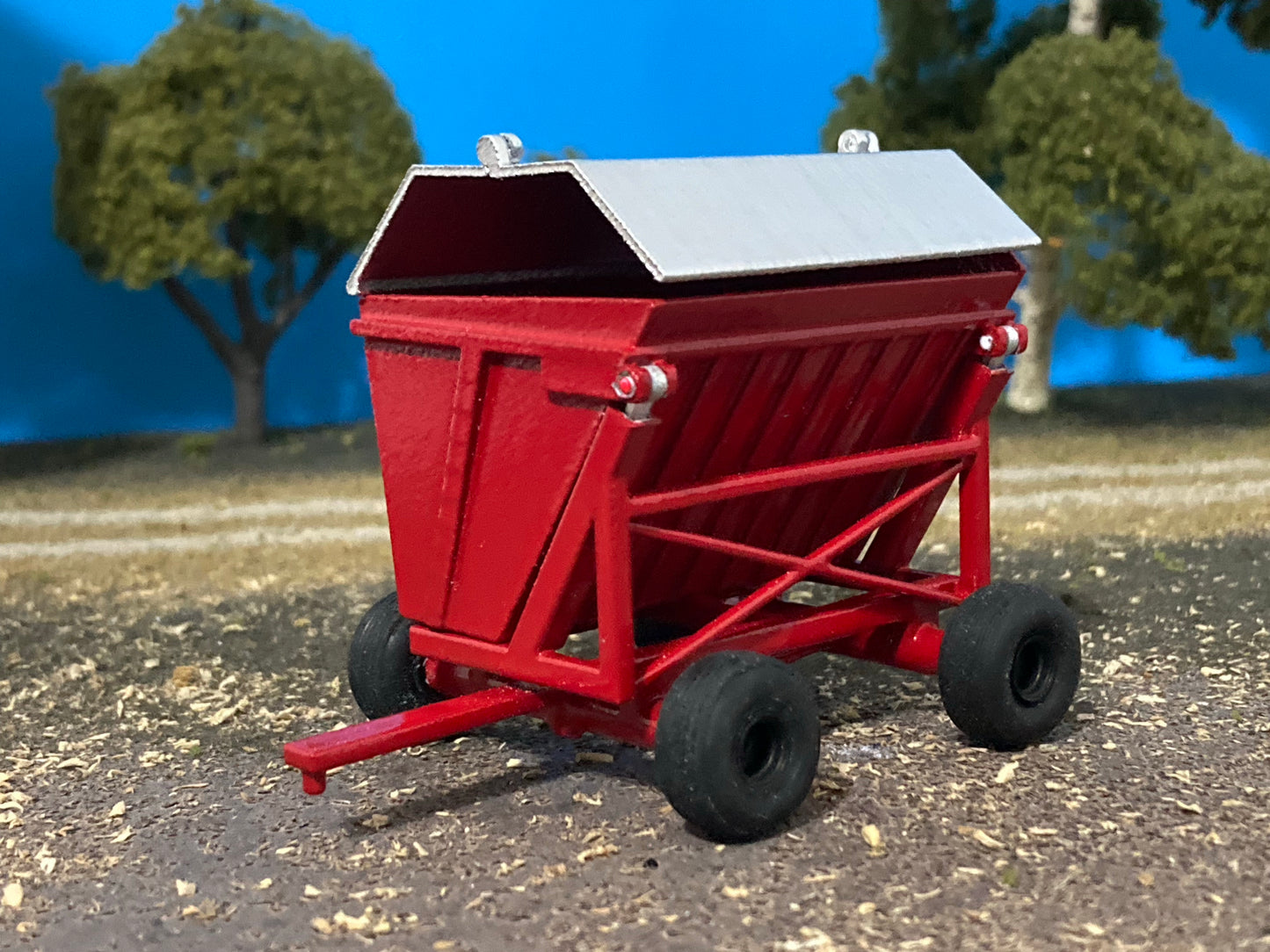 1/64 Dump Wagon Red