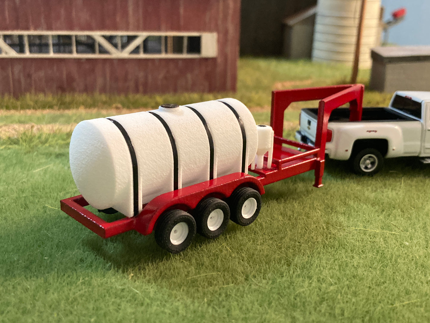 1/64 Gooseneck Liquid Fertilizer Tender Trailer Red 1,050 Gallons