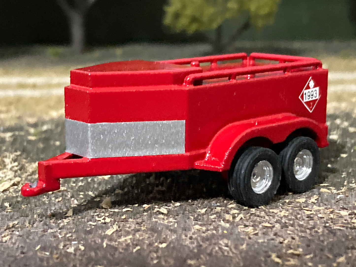 1/64 Fuel Trailer Red 600 gallon (for Ball style hitch)