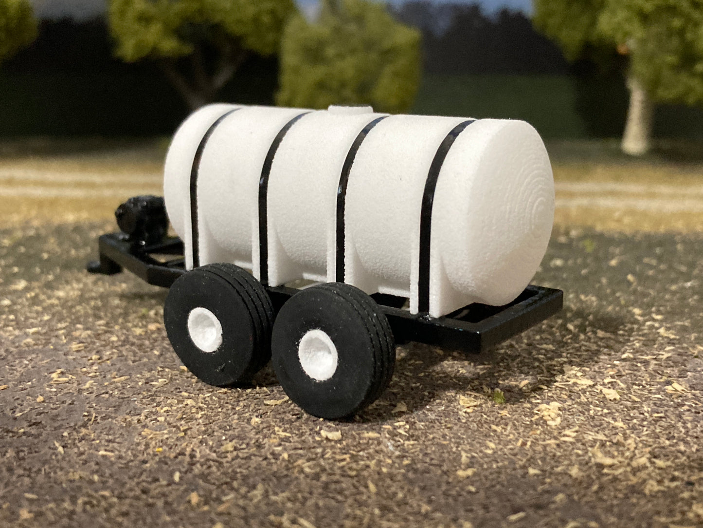 1/64 Liquid Fertilizer Tender Trailer Black 1,050 Gallons (fits ball style hitch)