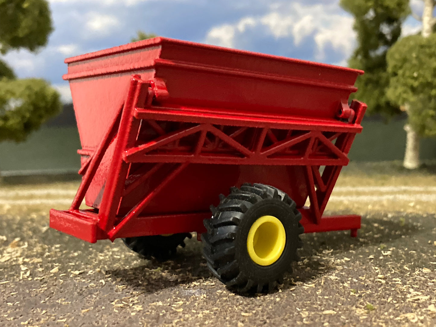 1/64 Dump Cart with Extensions Red