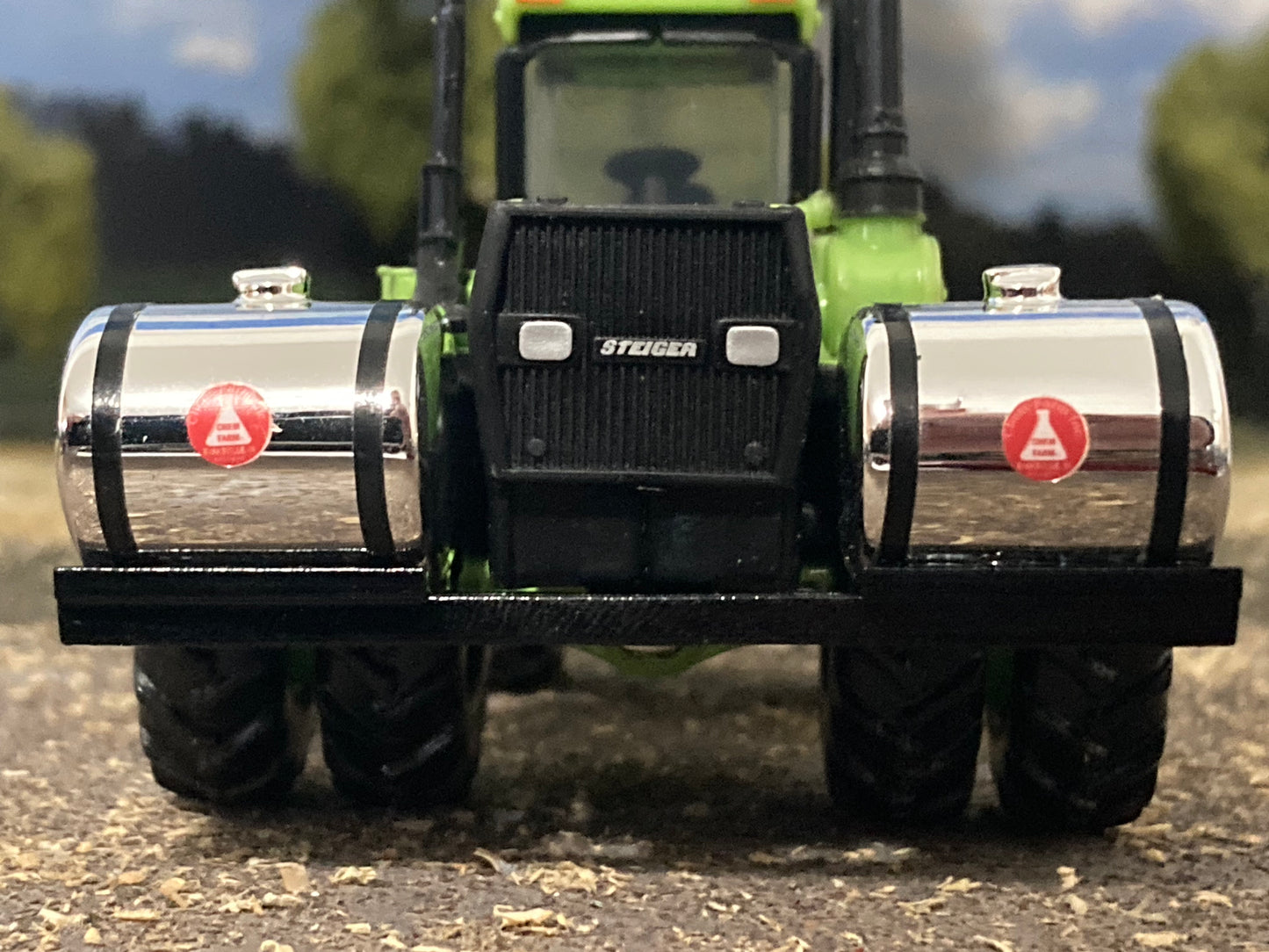 1/64 Chem Farm Saddle Tanks 300 Gallon