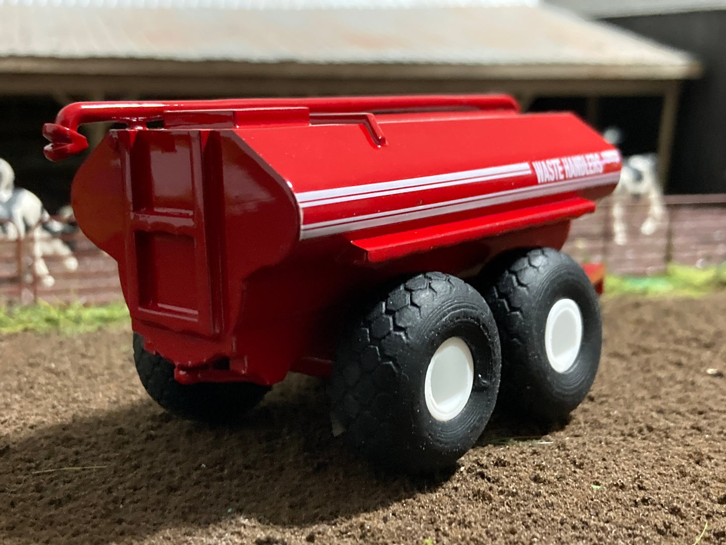 1/64 Waste Handler Manure Spreader 4,000 gallons