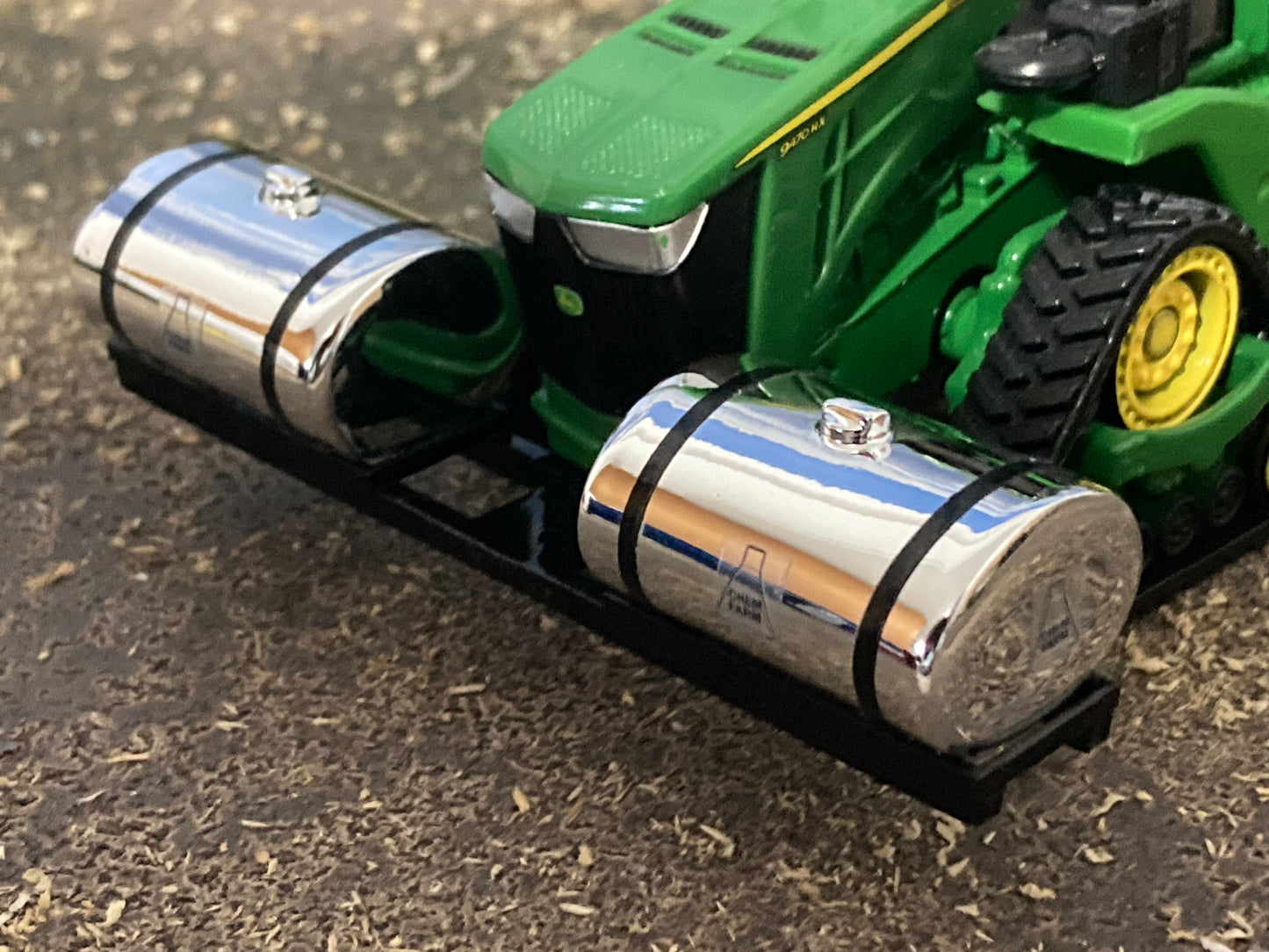 1/64 Chem Farm Saddle Tanks 500 Gallon