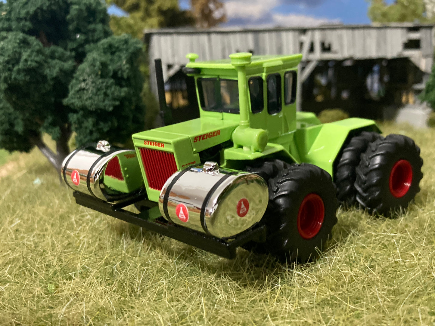 1/64 Chem Farm Saddle Tanks 300 Gallon