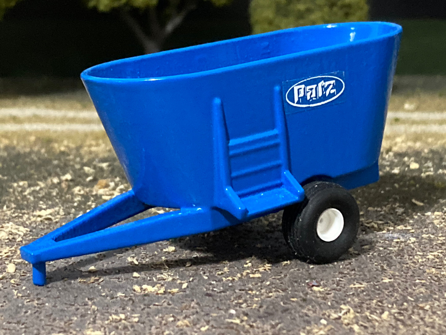 1/64 Vertical Feed Mixer Twin Screw pull Type Blue