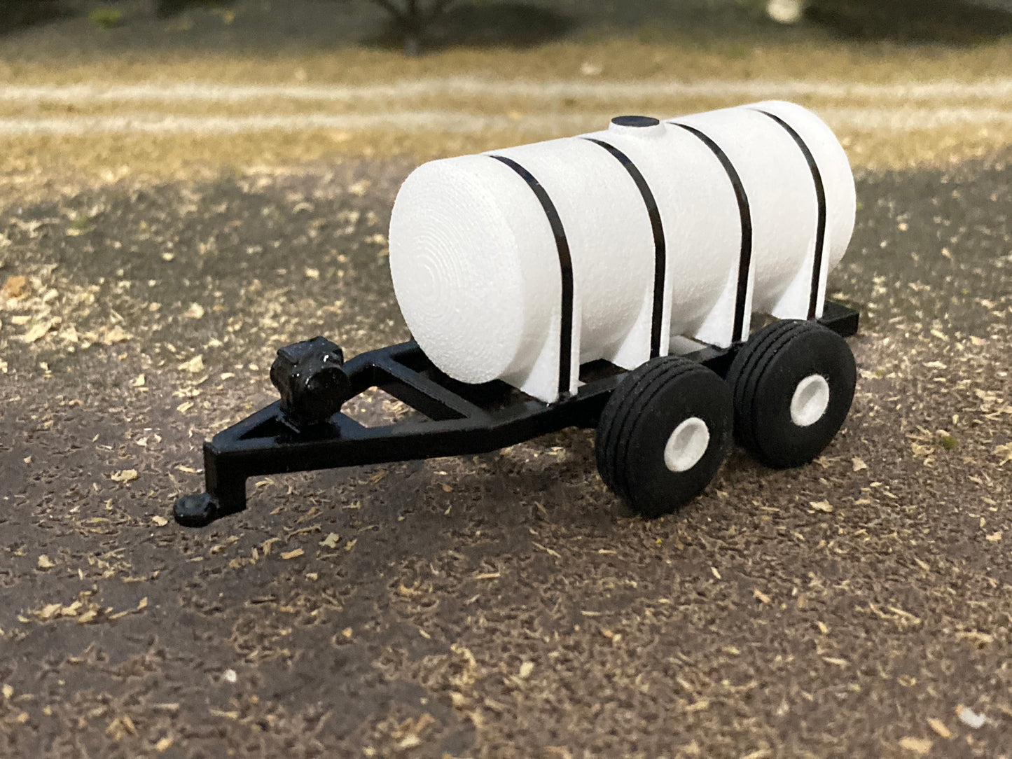 1/64 Liquid Fertilizer Tender Trailer Black 1,050 Gallons (fits ball style hitch)