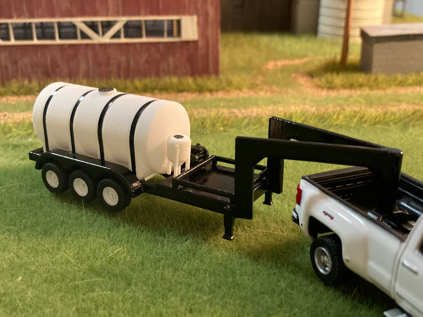 1/64 Gooseneck Liquid Fertilizer Tender Trailer Black 1,050 Gallons