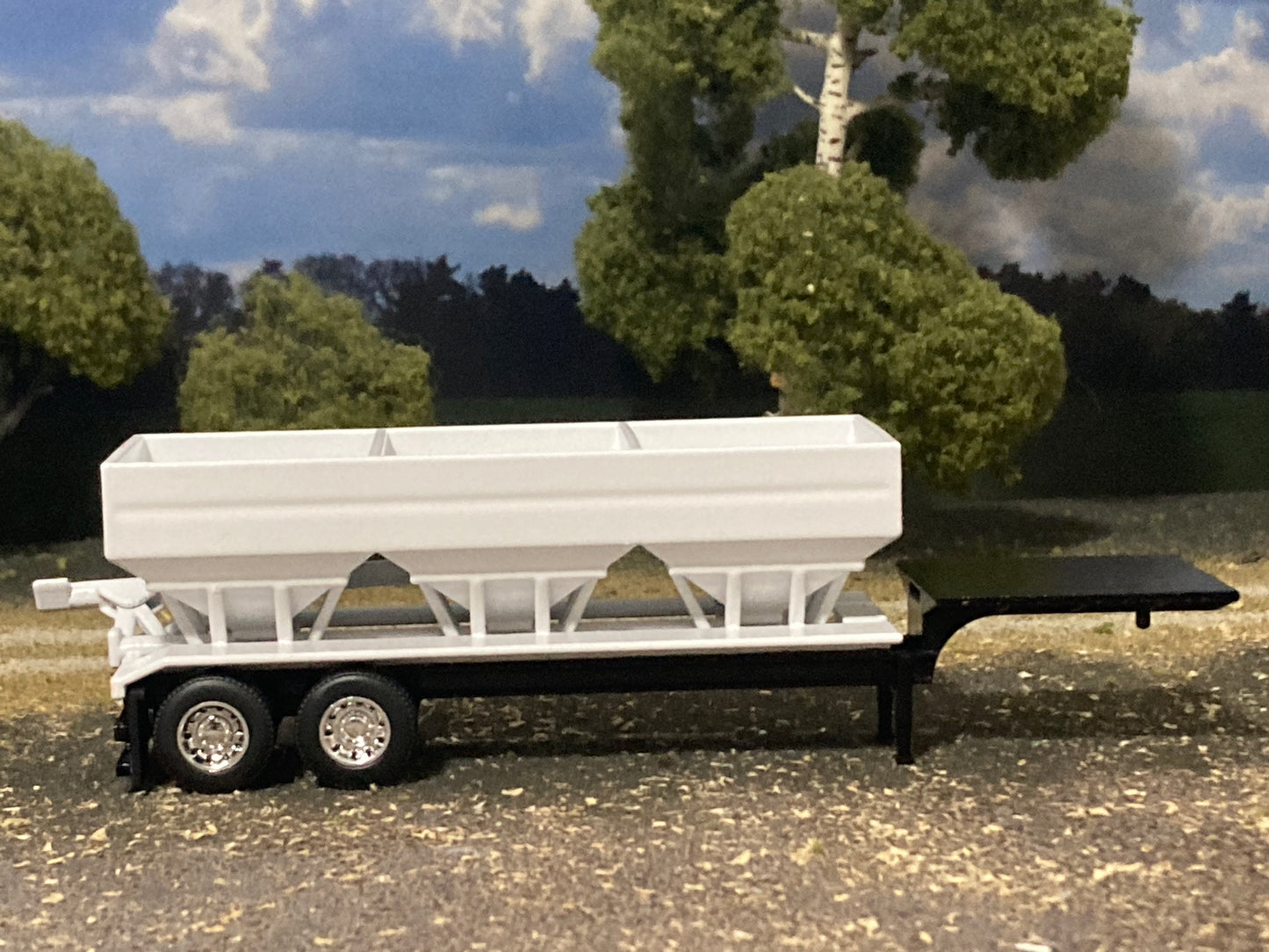 1/64 Fertilizer Tender Trailer 3 Hopper 24 Ton
