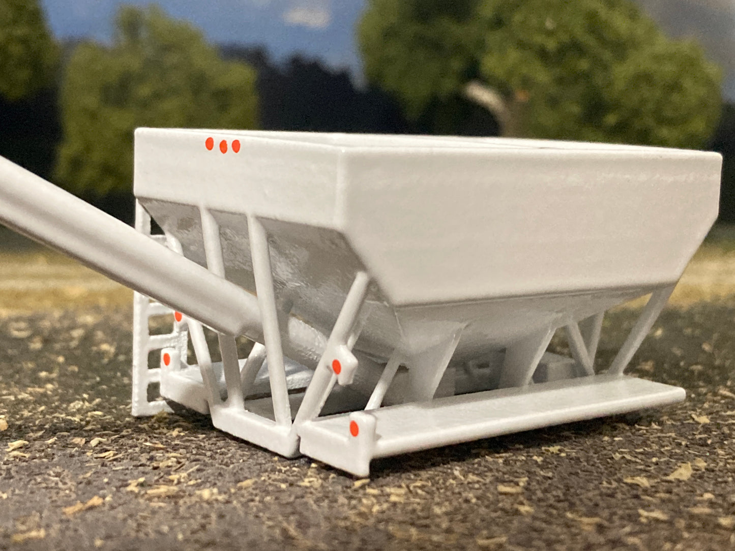 1/64 Rear Discharge Fertilizer Tender 10 ton For Truck Mount