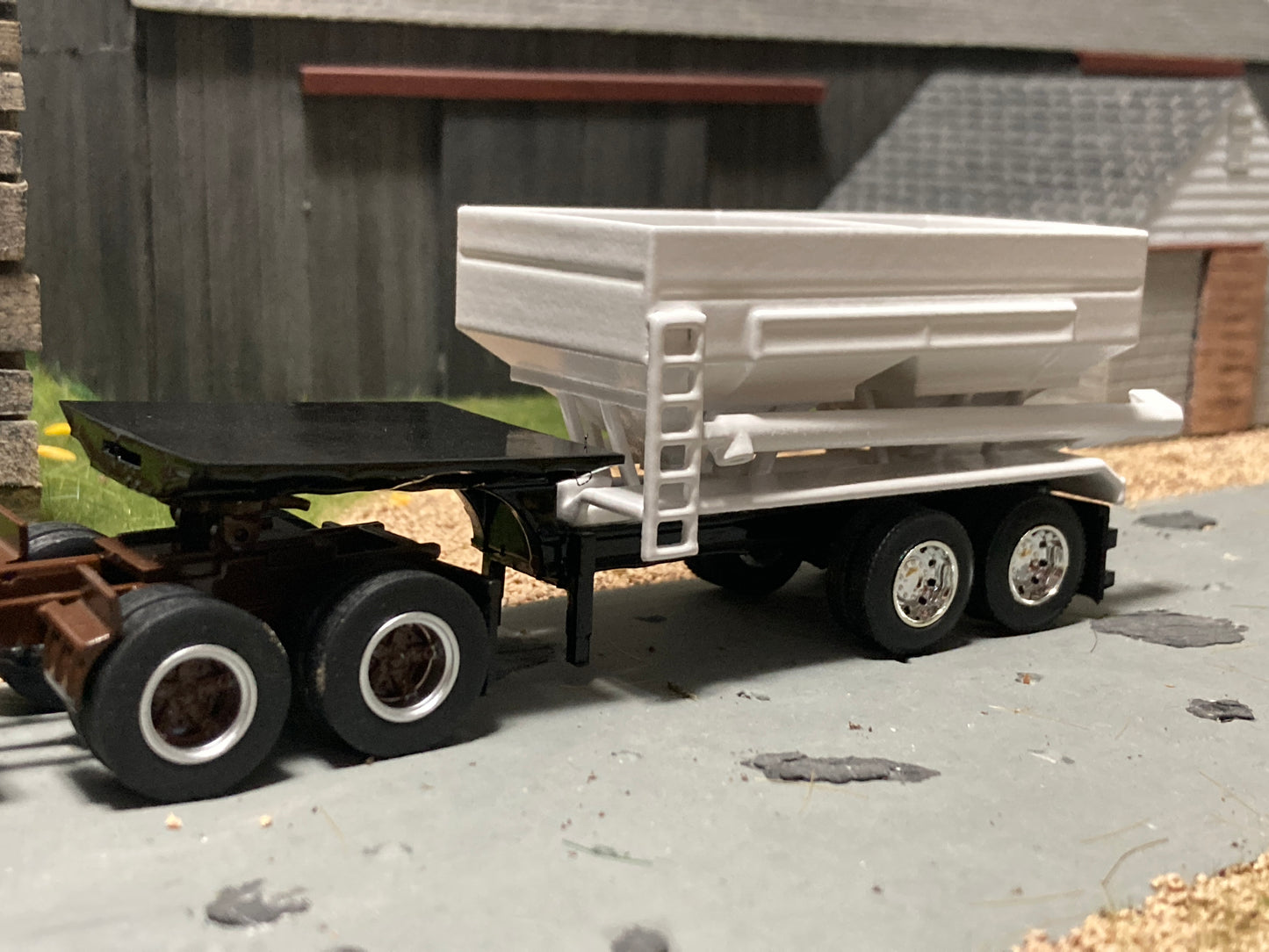 1/64 Fertilizer Tender Trailer 2 Hopper 16 Ton