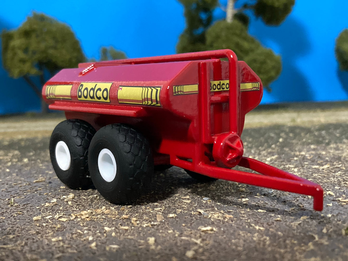 1/64 Bodco Manure Spreader 4,000 gallons