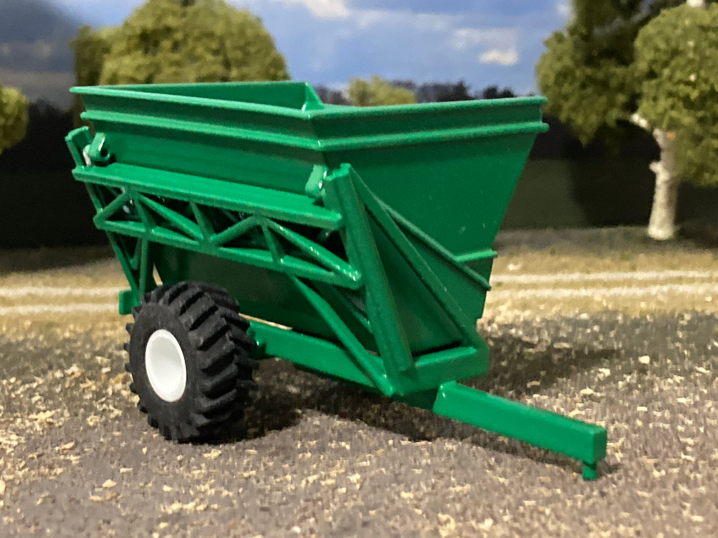 1/64 Dump Cart with Extensions Green