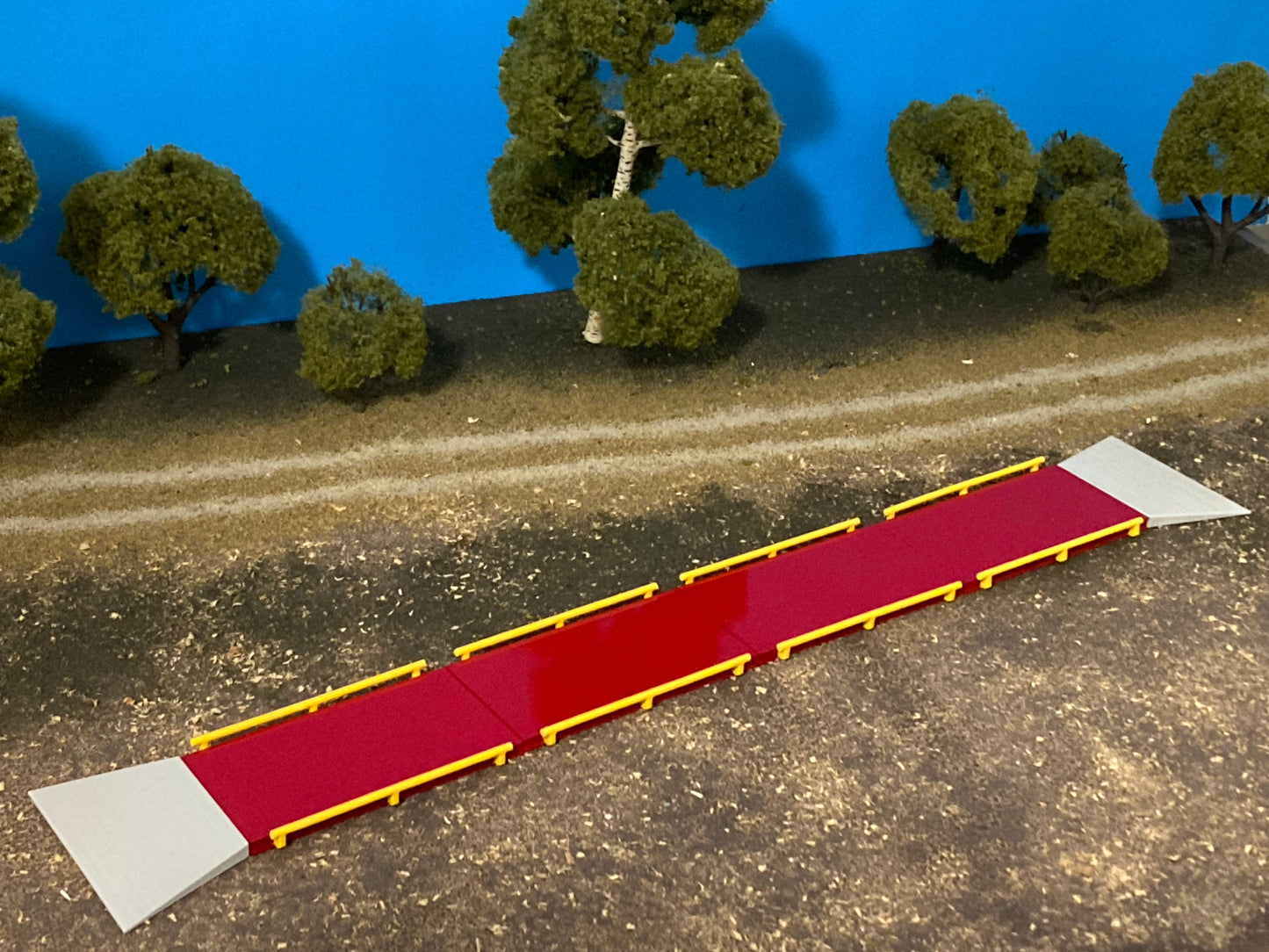 1/64 Truck Scale 80ft Red and Yellow