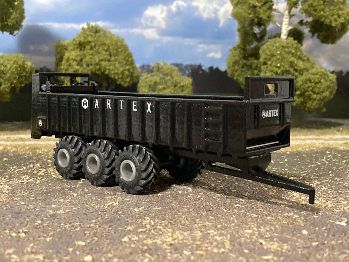 1/64 Artex CB1200 Manure Spreader Black