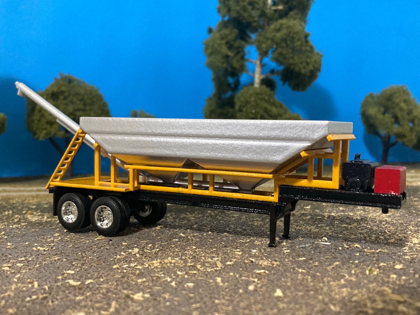 1/64 Rear Discharge Fertilizer Tender Trailer