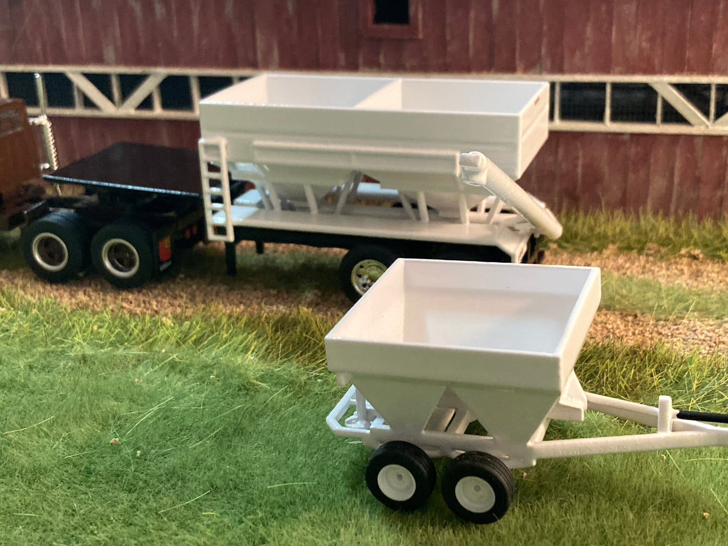 1/64 Fertilizer Tender Trailer 2 Hopper 16 Ton