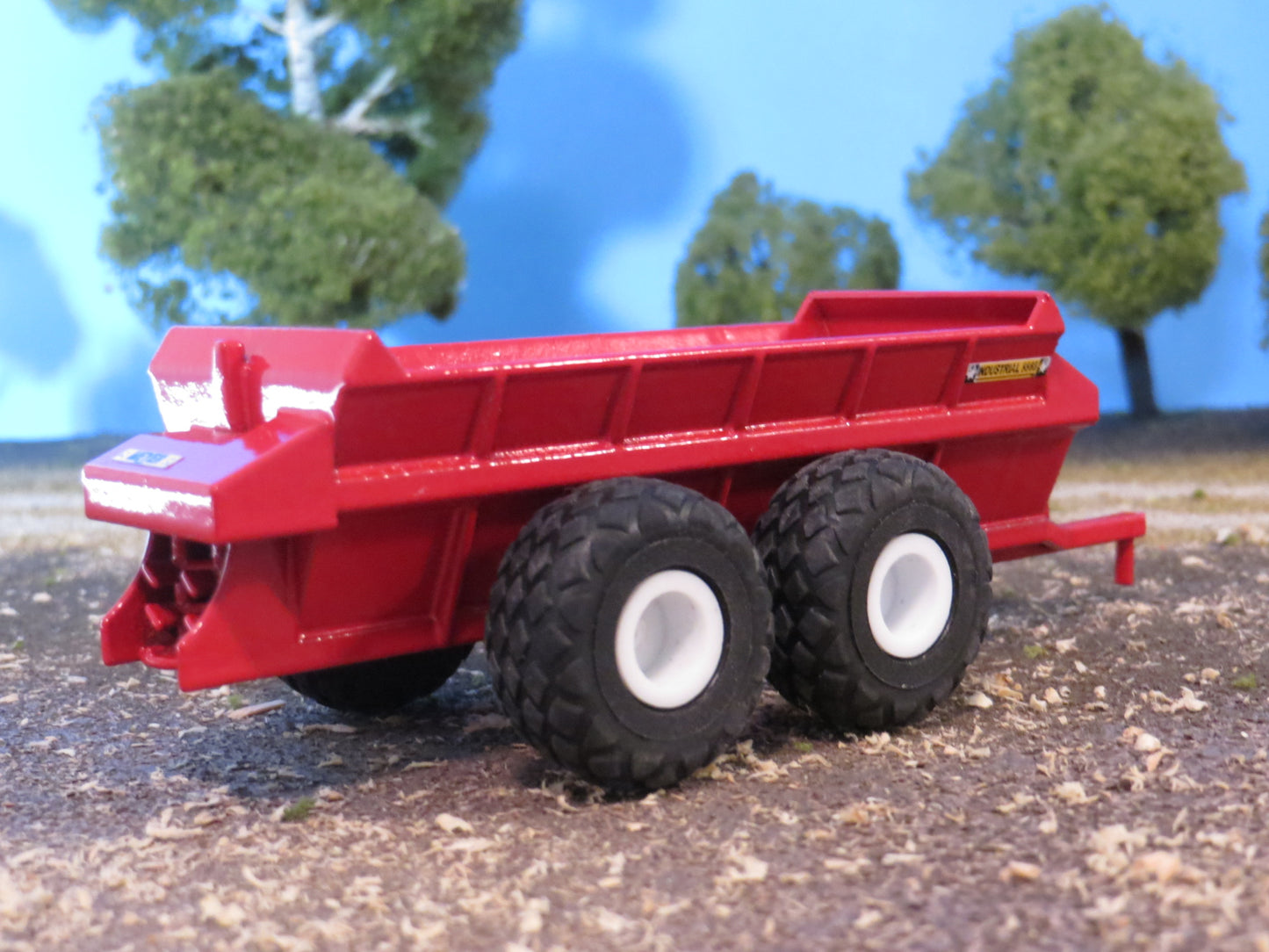 1/64 Meyer 8865 Manure Spreader