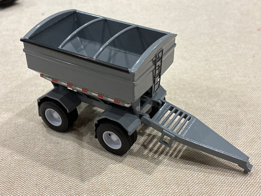 1/64 Skid Pup Grain Trailer Gray