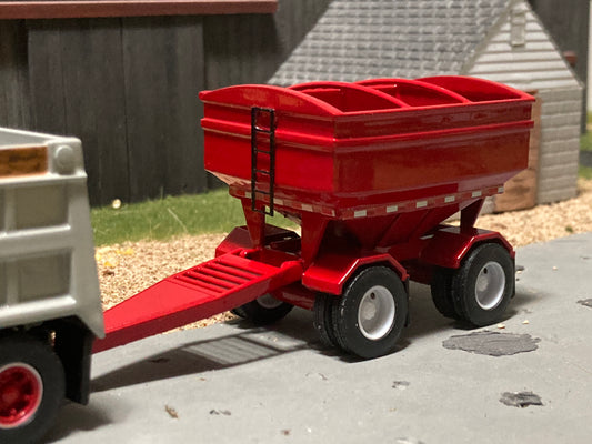1/64 Skid Pup Grain Trailer Red