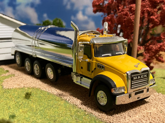 1/64 Milk Truck Quad Axle Mack Granite Truck Yellow