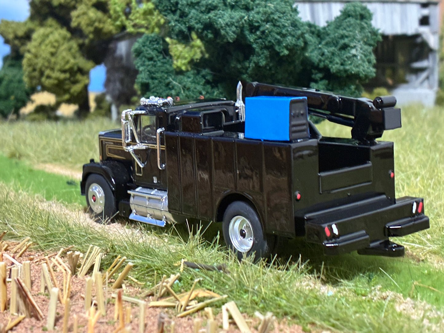 1/64 GMC General Service Truck Single Axle Black