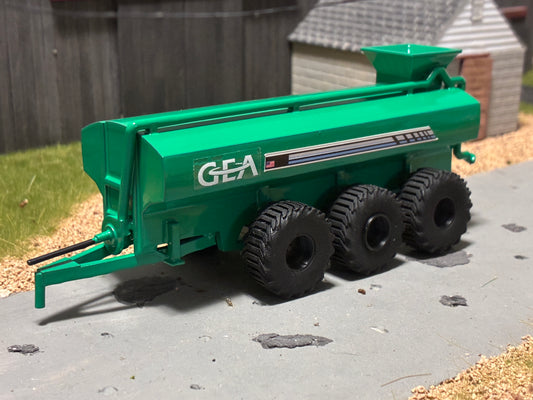 1/64 Liquid Manure Spreader Tri Axle 6,300 gallon