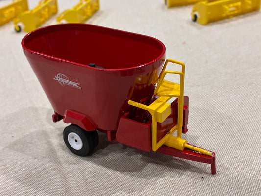 1/64 Vertical Feed Mixer Single Screw Red/Yellow