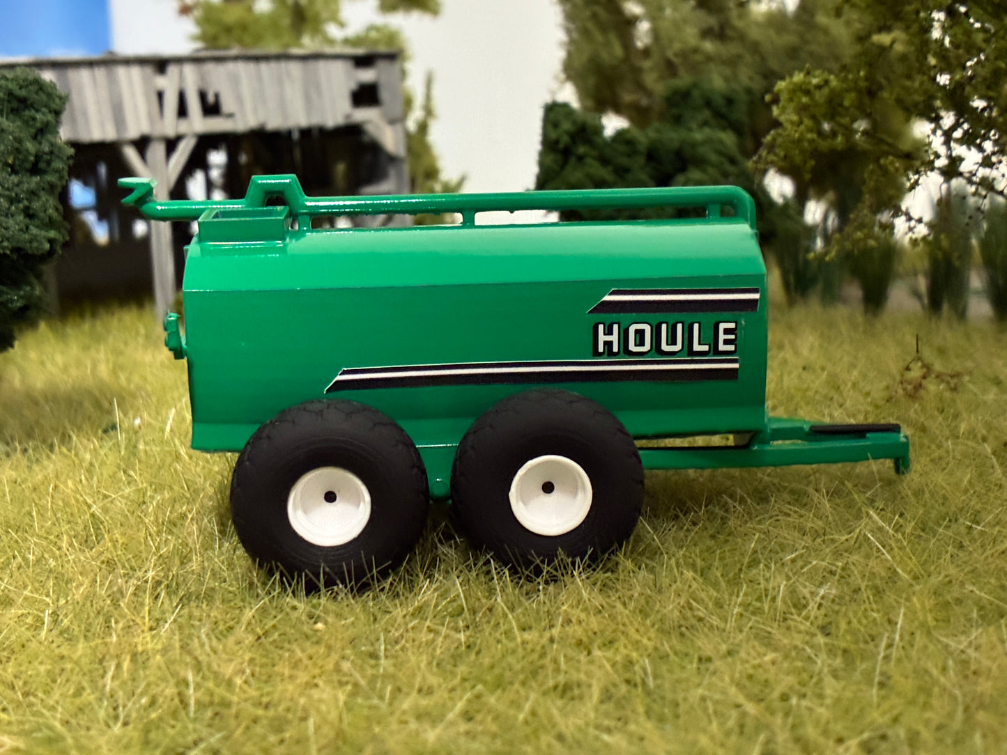 1/64 Liquid Manure Spreader 4,250 gallon Low Profile