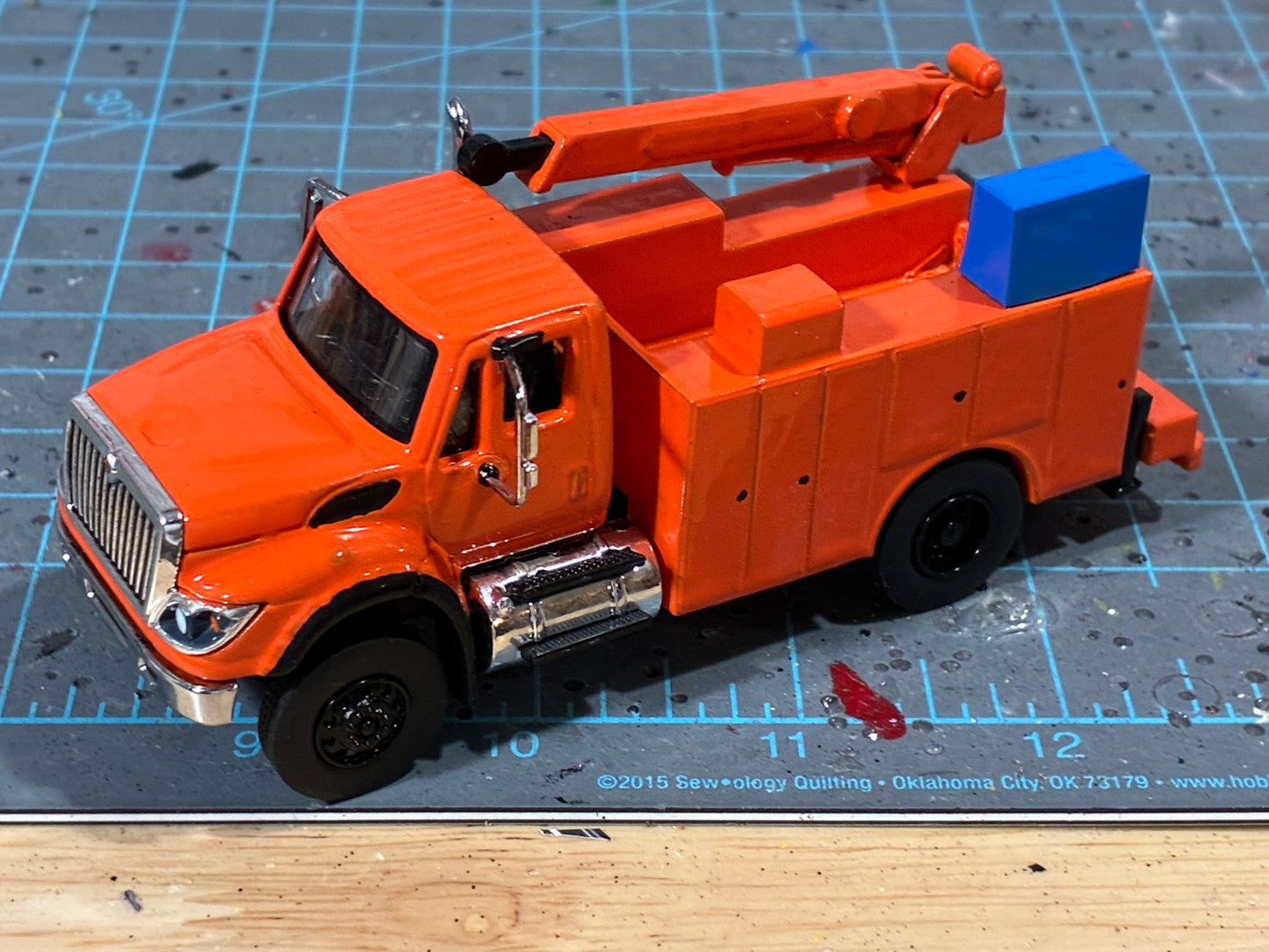 1/64 International WorkStar Service Truck Single Axle Orange
