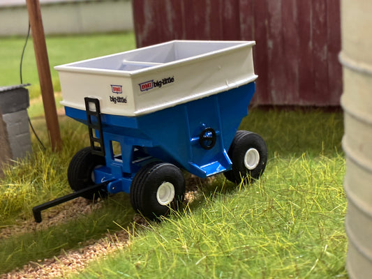 1/64 280bu. DMI Gravity Wagon Side Unload