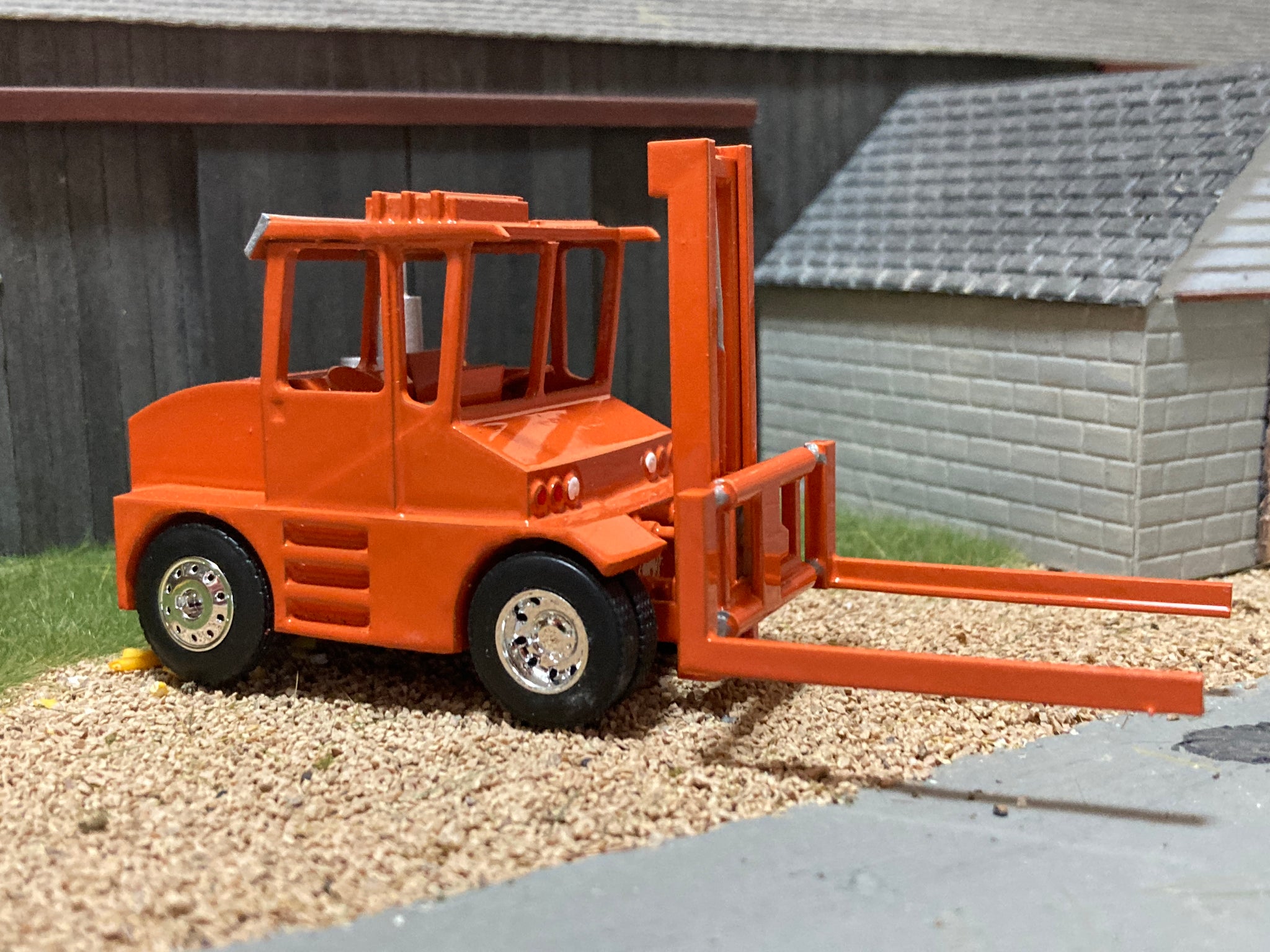 1/64 Hay Squeeze Orange – 2 Scale Fabrications