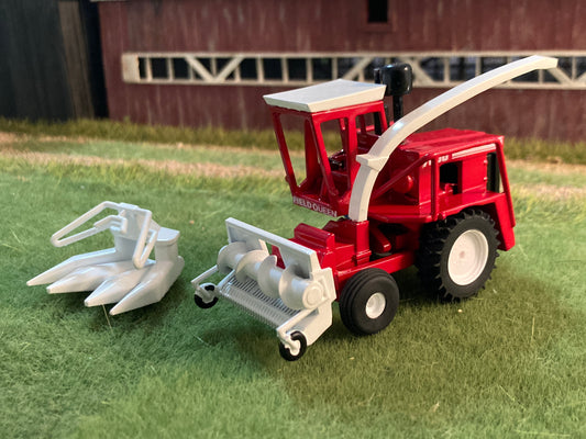 1/64 Field Queen 7650 Forage Harvester Red (with 2 Heads)