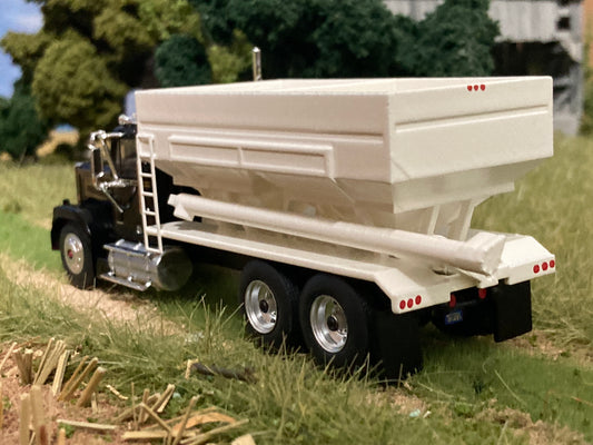 1/64 GMC General Truck with Fertilizer Tender Black