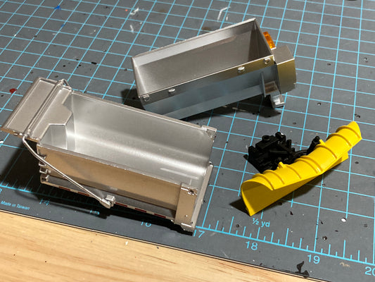Snow plow parts from GreenLight truck