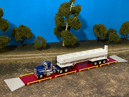 1/64 Truck Scale 80ft Red and Yellow